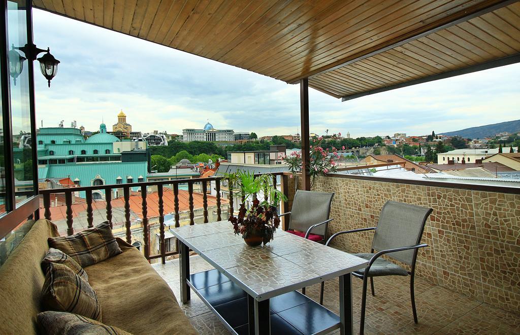 Babilina Hotell Tbilisi Eksteriør bilde